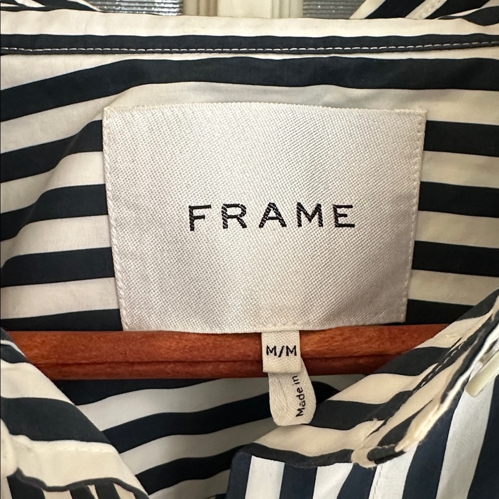 Frame Namu Cropped Black and White Pinstriped Organic Cotton Shirt - Picture 5 of 6